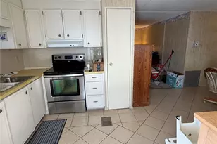 5619 Bayshore Rd, Palmetto, FL 34221 - Photo 6