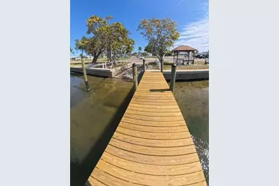 4511 106th Street W, Bradenton, FL 34210 - Photo 8