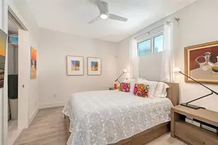 1709 N Tamiami Trl, Sarasota, FL 34234 - Photo 18