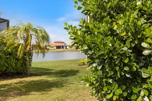 520 Maraviya Blvd, Nokomis, FL 34275 - Photo 2