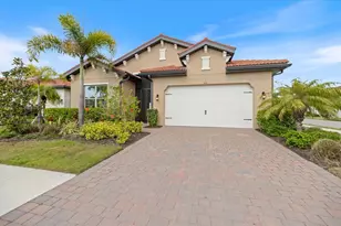 520 Maraviya Blvd, Nokomis, FL 34275 - Photo 4