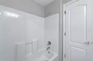 4266 Vicenza Dr, Venice, FL 34293 - Photo 28