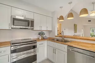 6467 Carrington Cir, Sarasota, FL 34238 - Photo 18