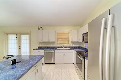7807 E 50th Place, Bradenton, FL 34203 - Photo 6