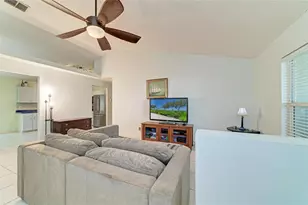 7807 E 50th Pl, Bradenton, FL 34203 - Photo 4