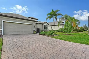 7702 Rio Bella Pl, Bradenton, FL 34201 - Photo 4