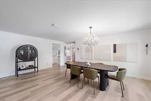 1734 Riviera Cir, Sarasota, FL 34232 - Photo 12