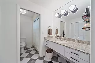 1734 Riviera Cir, Sarasota, FL 34232 - Photo 30