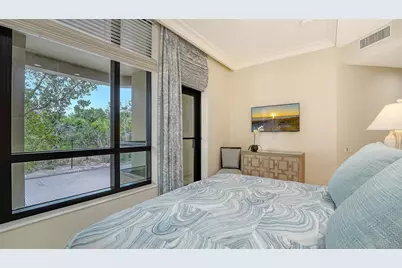 1281 Gulf Of Mexico Drive #111, Longboat Key, FL 34228 - Photo 20