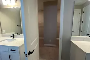 16905 Sweetwater Village Dr, Bradenton, FL 34211 - Photo 22