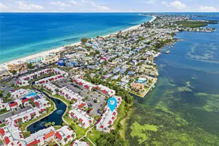 1801 Gulf Dr N, Bradenton Beach, FL 34217 - Photo 38