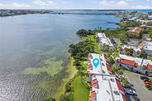 1801 Gulf Dr N, Bradenton Beach, FL 34217 - Photo 32
