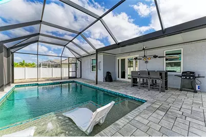 6422 2nd Street E, Bradenton, FL 34203 - Photo 2