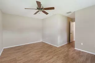 5972 Hibiscus Dr, Bradenton, FL 34207 - Photo 16