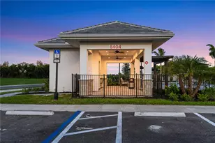 10605 Orbit Ter, Sarasota, FL 34241 - Photo 44