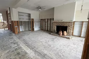 114 78th St, Holmes Beach, FL 34217 - Photo 18