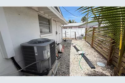 114 78th Street, Holmes Beach, FL 34217 - Photo 24