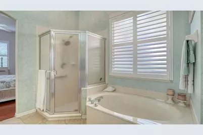 533 Fallbrook Drive, Venice, FL 34292 - Photo 22