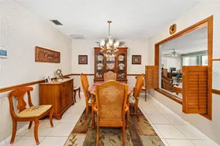 2005 39th St W, Bradenton, FL 34205 - Photo 10