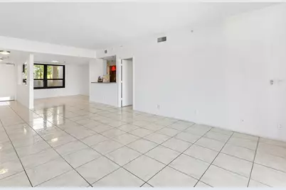 1255 N Gulfstream Avenue #205, Sarasota, FL 34236 - Photo 30