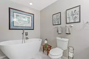 3862 Wilshire Cir W, Sarasota, FL 34238 - Photo 22