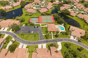 3862 Wilshire Cir W, Sarasota, FL 34238 - Photo 54