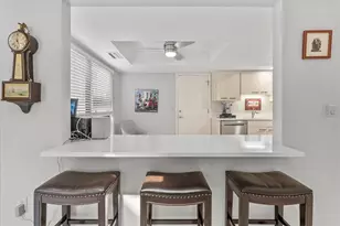 3862 Wilshire Cir W, Sarasota, FL 34238 - Photo 10