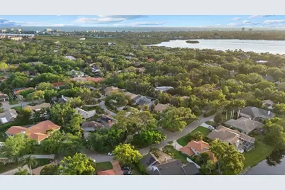 4891 Peregrine Point E, Sarasota, FL 34231 - Photo 8