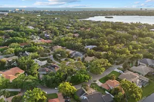 4891 Peregrine Point E, Sarasota, FL 34231 - Photo 8