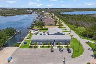 12200 Shoreview Dr, Cape Coral, FL 33993 - Photo 14