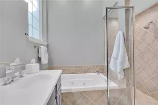 1915 Harbour Links Cir, Longboat Key, FL 34228 - Photo 24