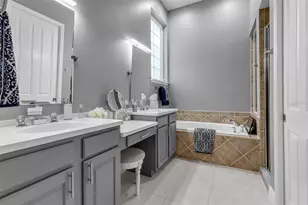 1915 Harbour Links Cir, Longboat Key, FL 34228 - Photo 16