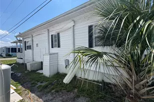 2049 Champion St, Sarasota, FL 34231 - Photo 2