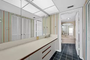 4712 Ocean Blvd, Sarasota, FL 34242 - Photo 36