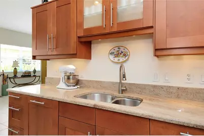 111 Auburn Woods Circle, Venice, FL 34292 - Photo 14