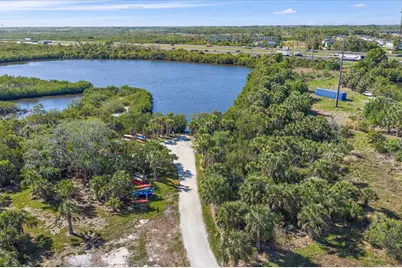 5040 Lake Overlook Avenue, Bradenton, FL 34208 - Photo 48