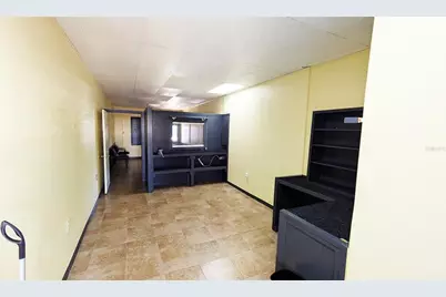 835 8th Avenue W, Palmetto, FL 34221 - Photo 4