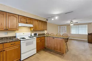 2767 17th St, Sarasota, FL 34234 - Photo 10