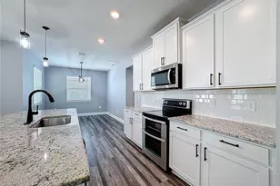 17535 Cantarina Cove, Lakewood Ranch, FL 34211 - Photo 20
