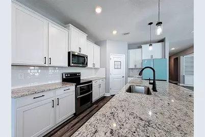 17535 Cantarina Cove, Lakewood Ranch, FL 34211 - Photo 4