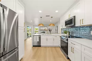 2273 Lakewood Dr, Nokomis, FL 34275 - Photo 8