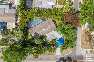 3424 Old Oak Dr, Sarasota, FL 34239 - Photo 4