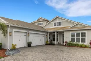 8145 Grande Shores Dr, Sarasota, FL 34240 - Photo 2