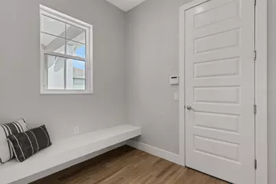 8145 Grande Shores Drive, Sarasota, FL 34240 - Photo 46