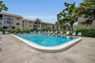 3987 Maceachen Blvd, Sarasota, FL 34233 - Photo 2