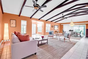 608 Gardenia Dr, Venice, FL 34285 - Photo 4