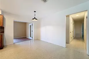 5803 21st St W, Bradenton, FL 34207 - Photo 8