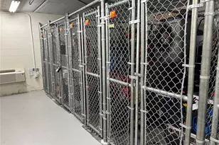 5246 Manorwood Dr, Sarasota, FL 34235 - Photo 20