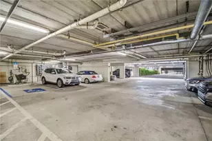 5246 Manorwood Dr, Sarasota, FL 34235 - Photo 22