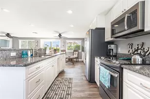 3811 101st St W, Bradenton, FL 34210 - Photo 2